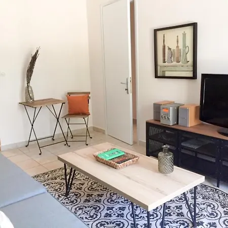 Apartment Spell's
